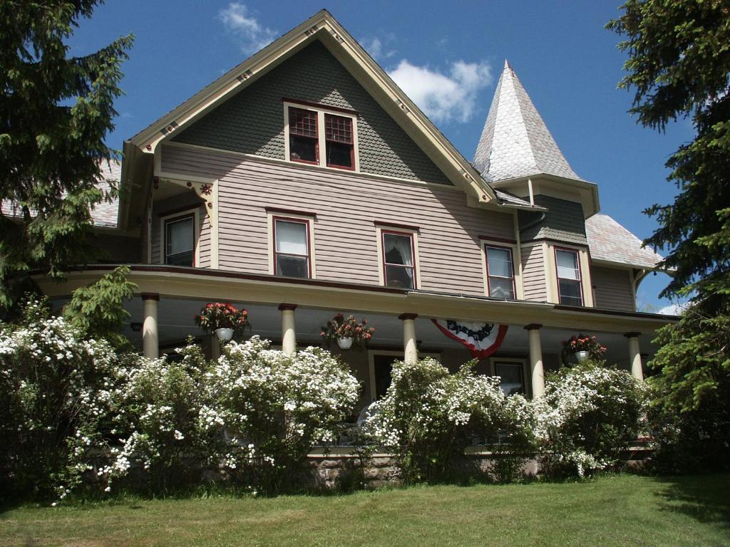 Margaretville Mountain Inn B&B Eksteriør billede